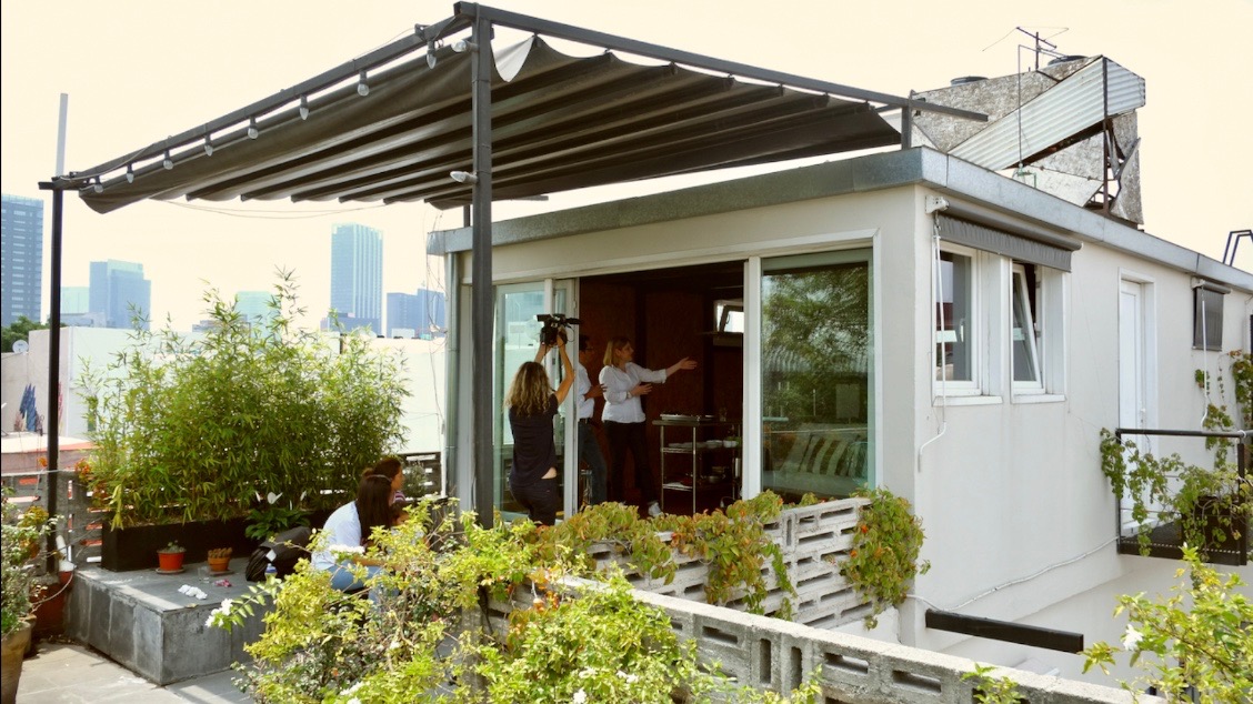Passivhaus rooftop flat adds level to 1930’s Mexico City home